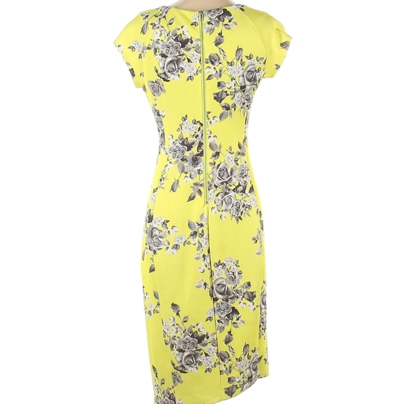 ECI New York yellow floral asymmetrical dress with slit - Picture 4 of 10